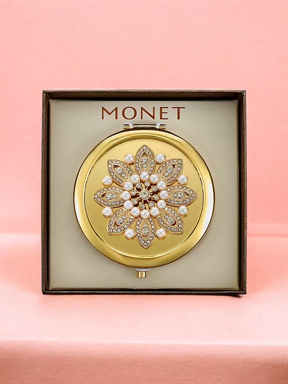 NWT Monet Jewelry Gold Tone Flower & Pearls Snap Compact Mirror with Box 2.75" - Picture 5 of 6